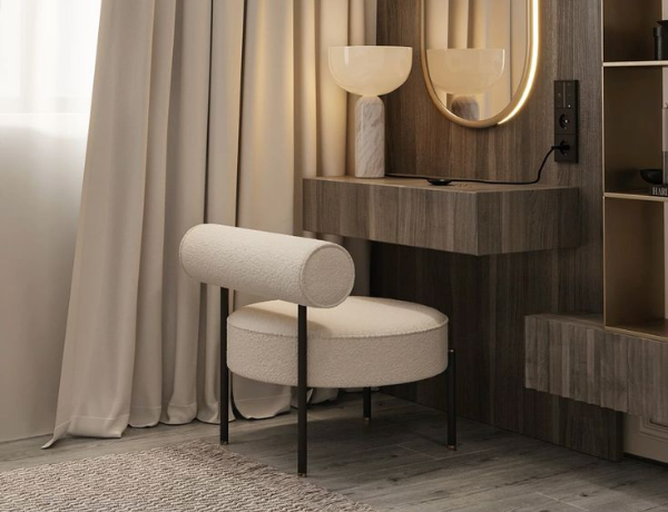 DRESSING CHAIR