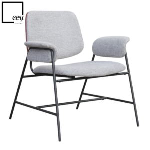 LOUNGE CHAIR